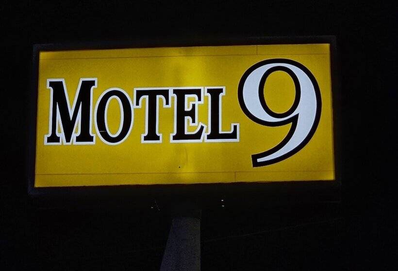 Motel 9