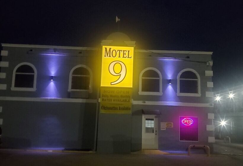 Motel 9
