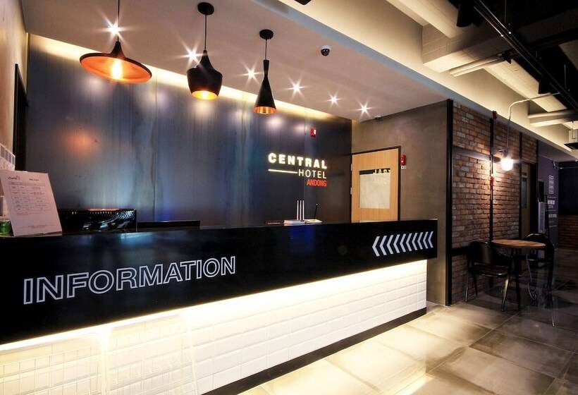 فندق على الطريق Andong Central