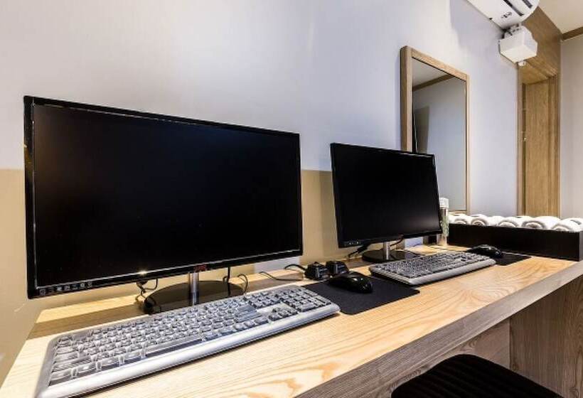 Motel Geumjeong Band