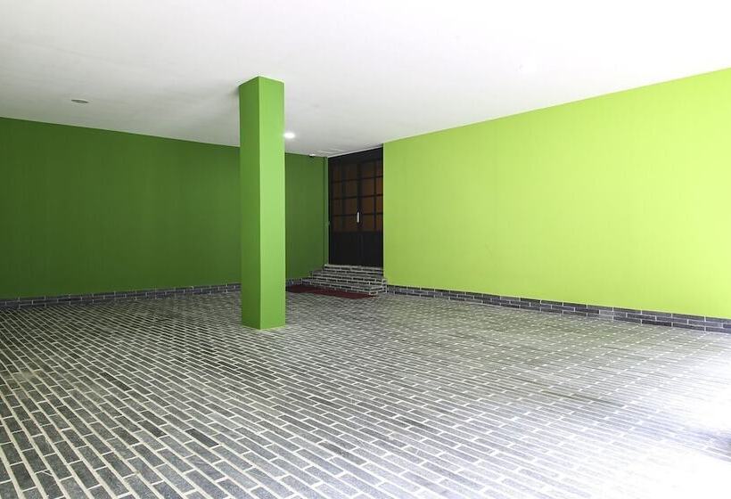 모텔 Jinju Four Seasons