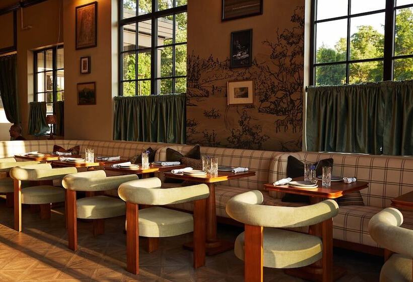 مُتل Life House, Berkshires