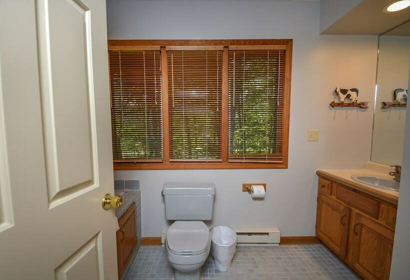 Paradise At Penn Cove