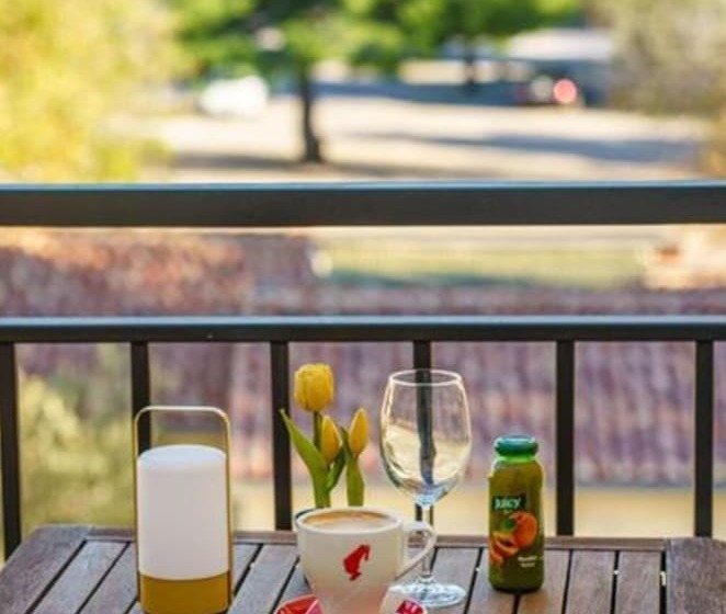 بنسيون Convenient Park View Room With Breakfast Included