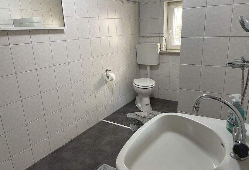 Пансион Ferienhaus Hopfental