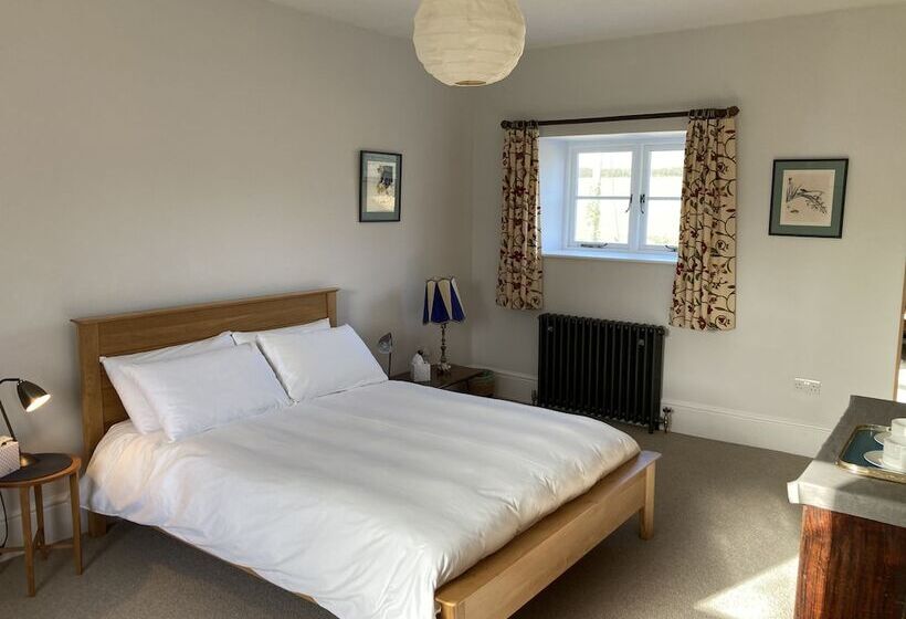 ペンション Frizenham Farmhouse