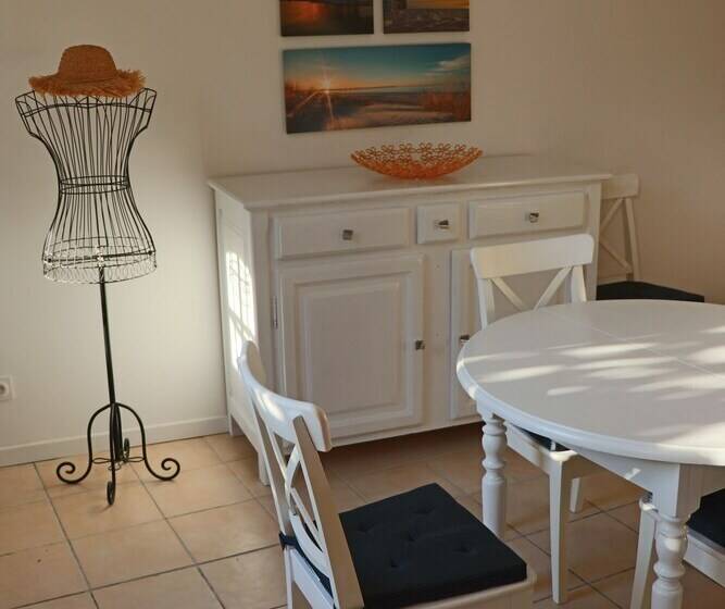 بنسيون Maison De Village Donzère