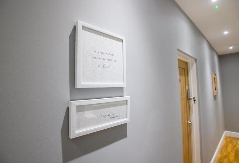 بنسيون Tavmar Rooms