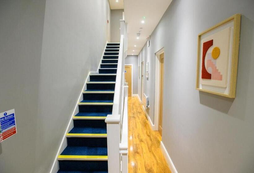 بنسيون Tavmar Rooms