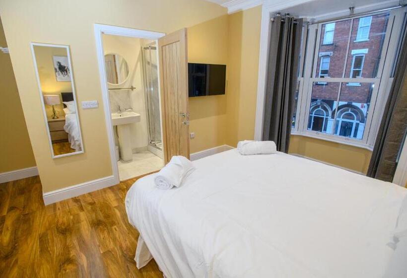 بنسيون Tavmar Rooms