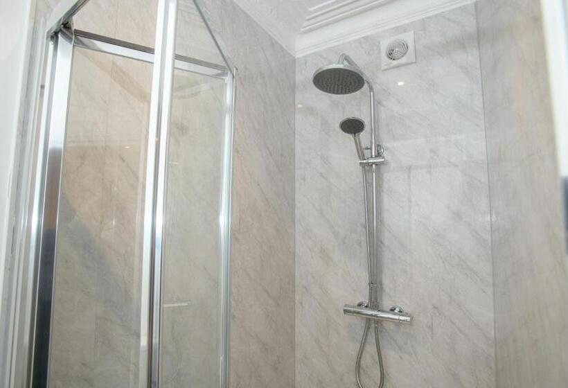 بنسيون Tavmar Rooms