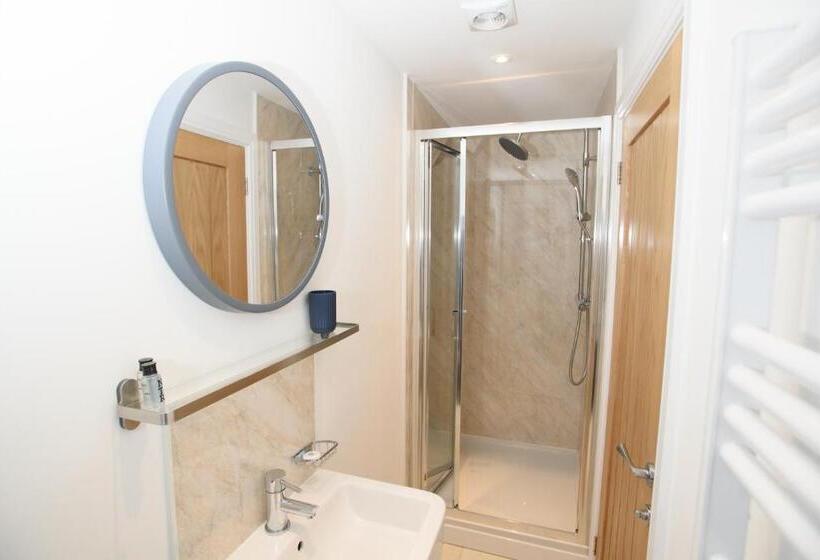 بنسيون Tavmar Rooms