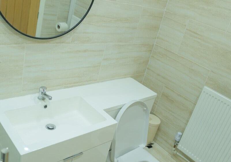 레지던스 Inviting 1 Bed House In Bradford