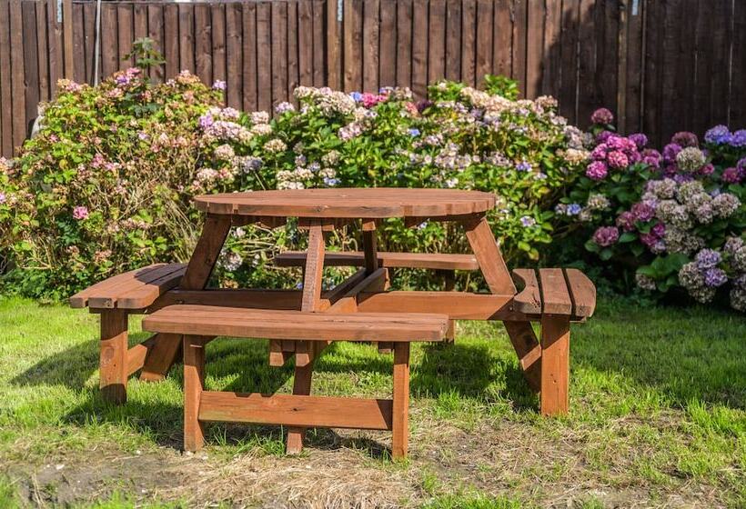 레지던스 Inviting 1 Bed House In Bradford