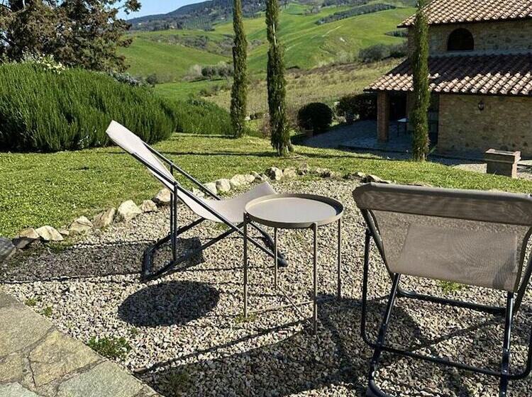إقامة Lovely Home Between Volterra And San Gimignano