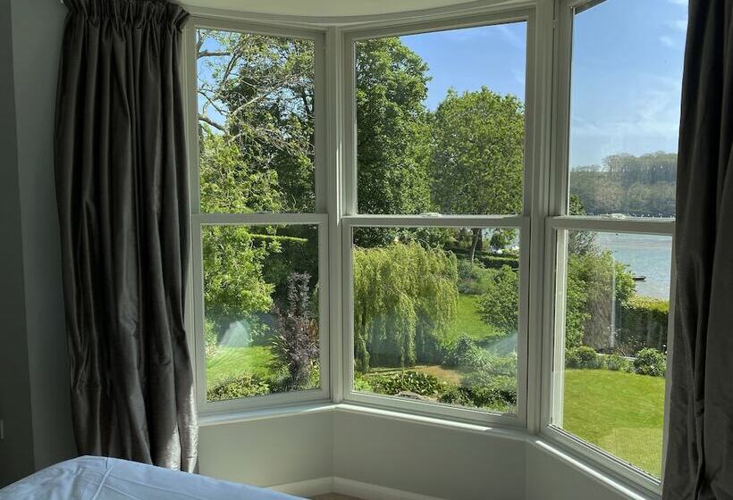 Riverside Idyll   The Perfect Cornish Sanctuary