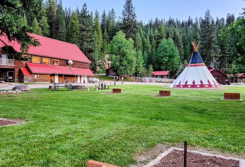 Southfork Lodge Cabin 1