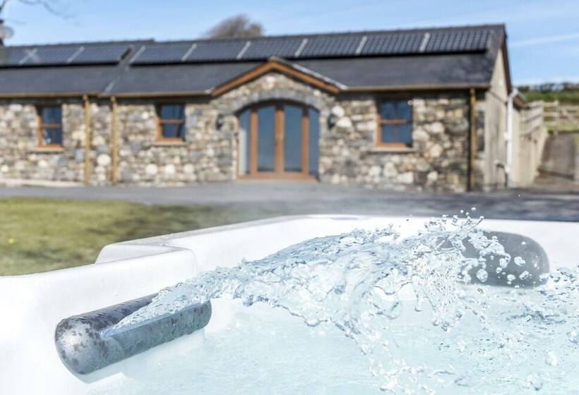 The Beacon   3 Bed   Ludchurch