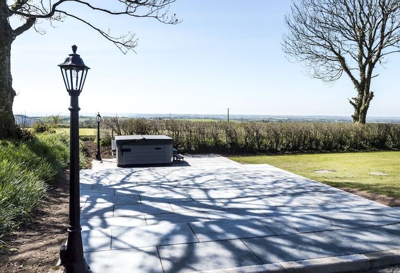 The Beacon   3 Bed   Ludchurch