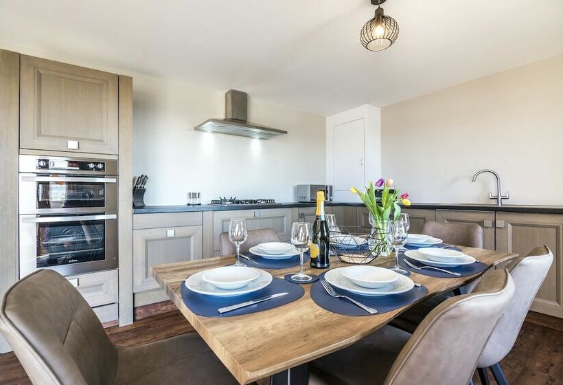 The Beacon   3 Bed   Ludchurch