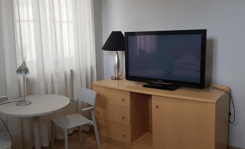 24w Apartments Rynek