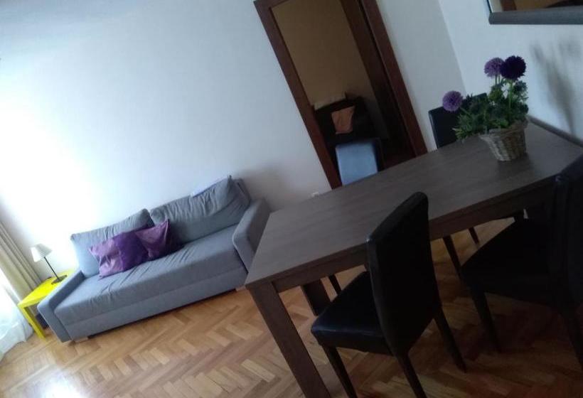 24w Apartments Rynek