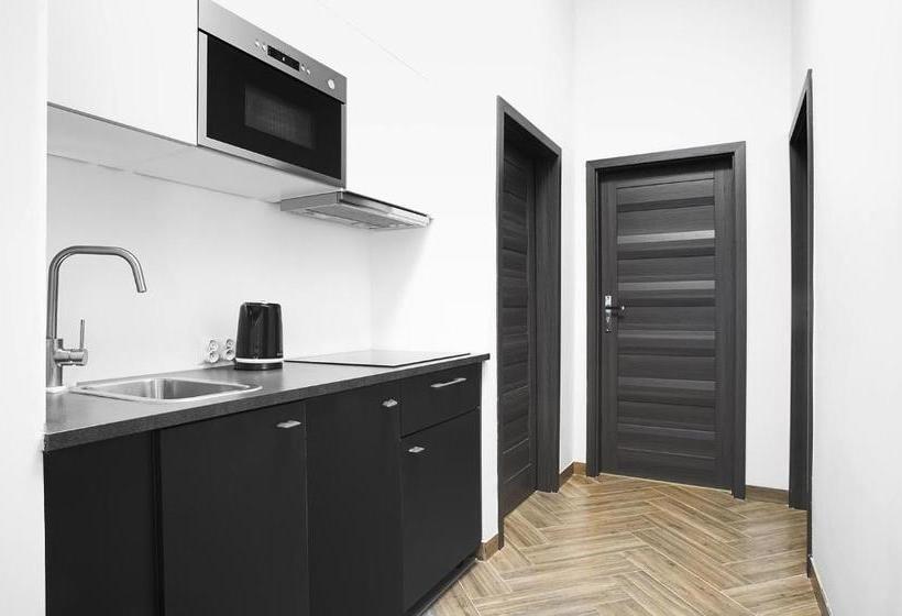 24w Apartments Rynek