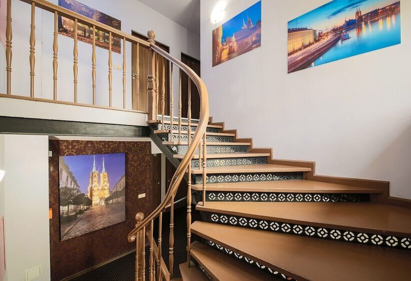 호스텔 Boogie Deluxe Old Town