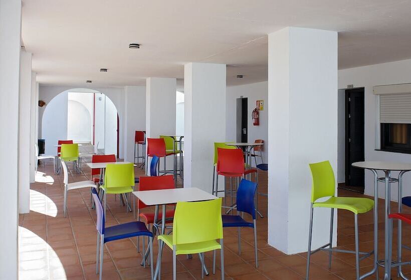 Albergue Inturjoven Punta Umbria   Hostel