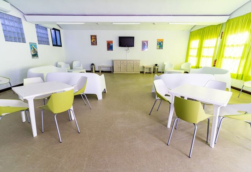 Albergue Inturjoven Punta Umbria   Hostel