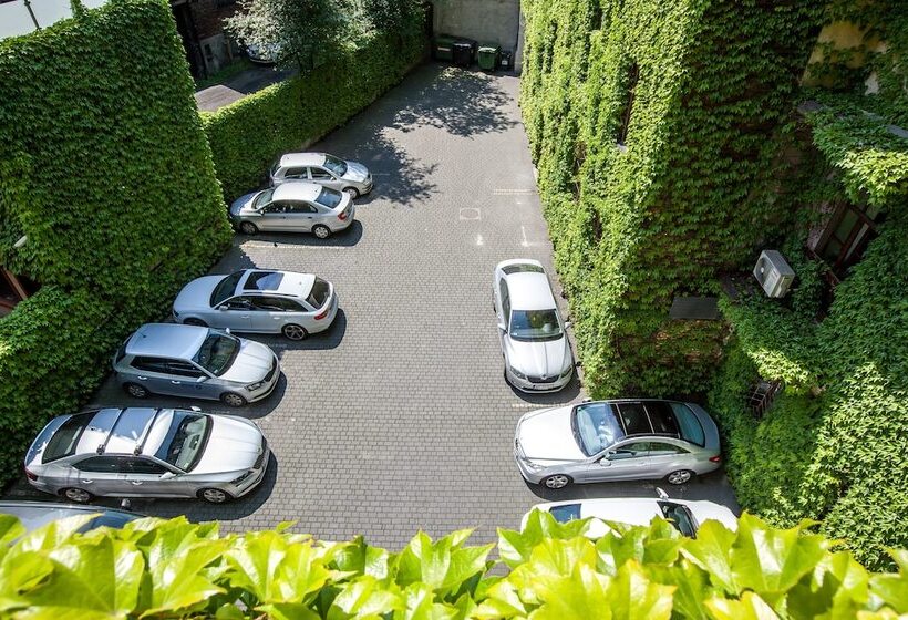 Aparthotel Hornigold W Zielonej Kamienicy