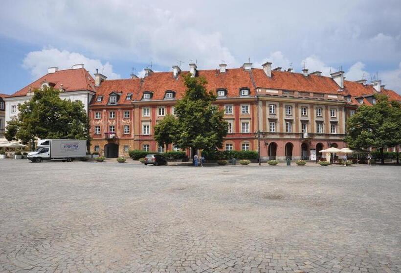 Comfortable Old Town Apartment