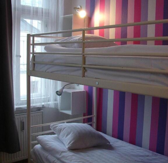 Blooms Boutique Hostel