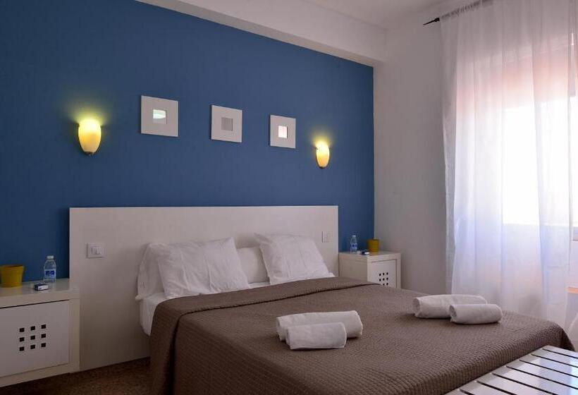 פונדק El Bahía Algeciras