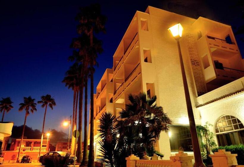 פונדק El Bahía Algeciras