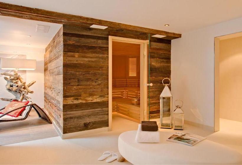 ホテル Alex Lodge