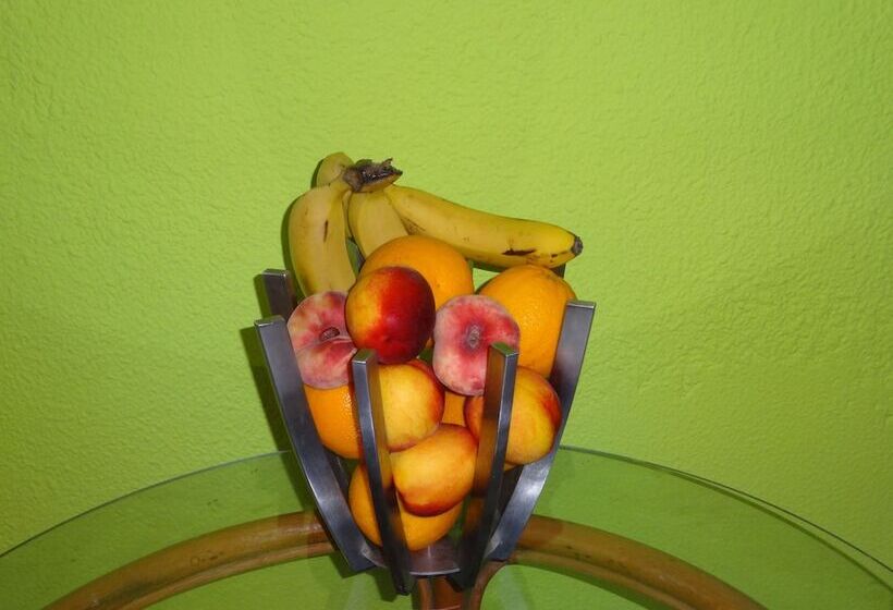 Отель Hostal Amistad