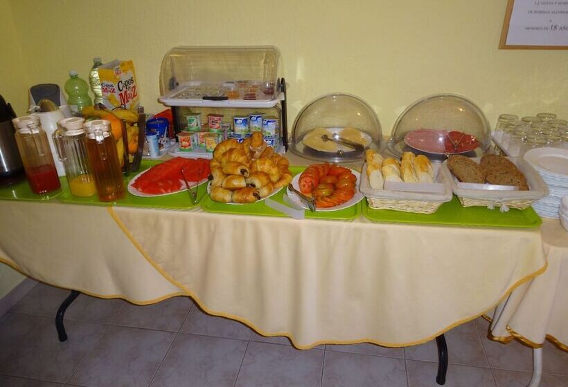 فندق Hostal Amistad