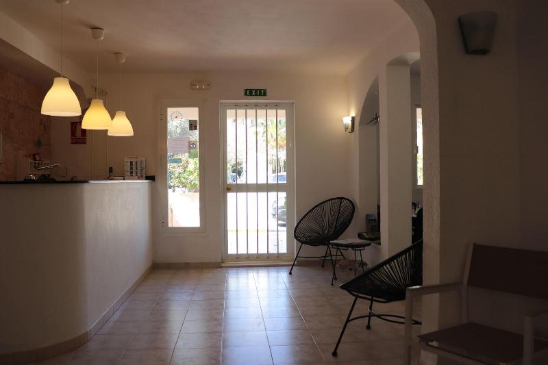 فندق Hostal Amistad