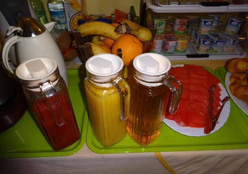 فندق Hostal Amistad