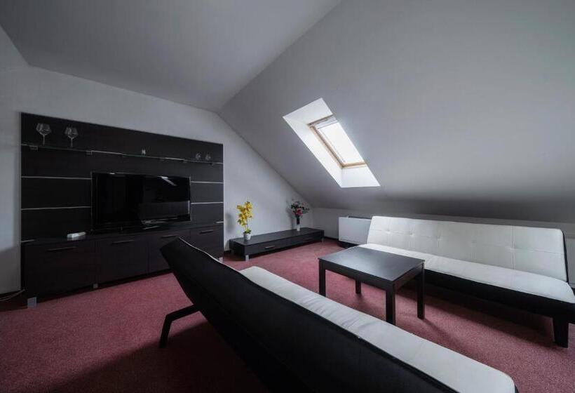 酒店 Astory Plzeň