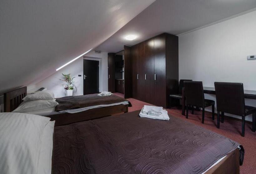 酒店 Astory Plzeň