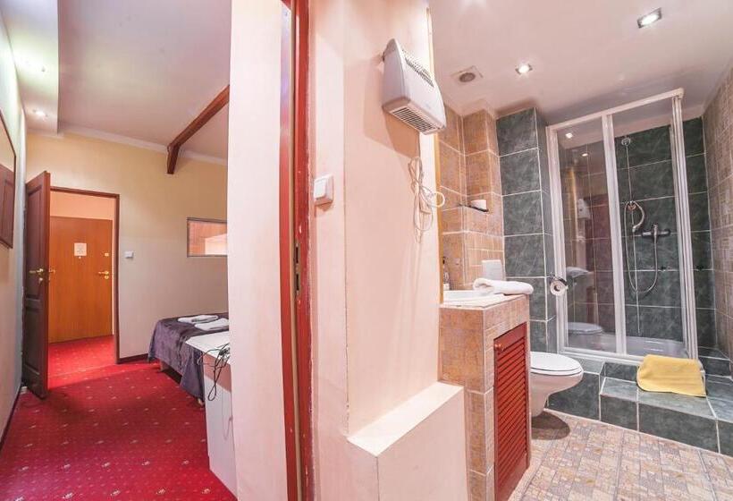 هتل Residence B&b La Fontaine Apart