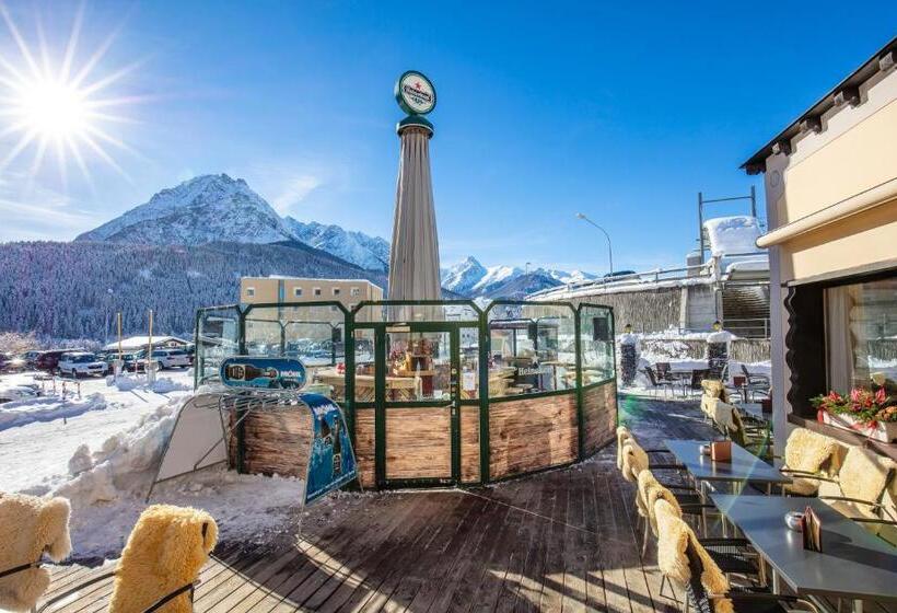 فندق Bellaval Scuol