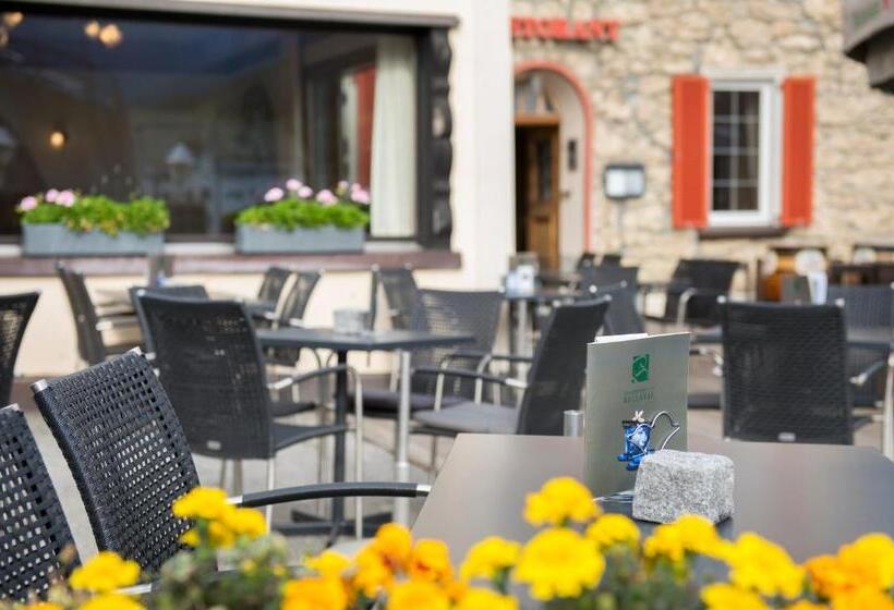 فندق Bellaval Scuol