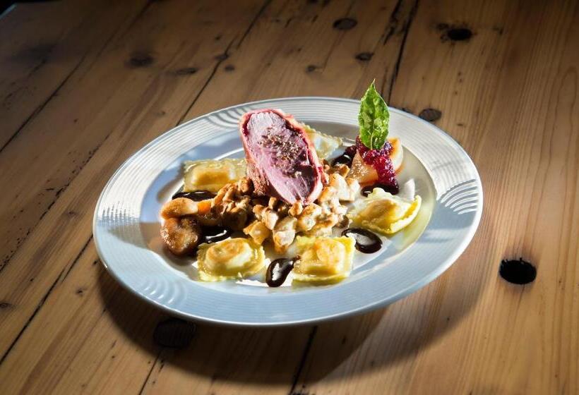 فندق Bellaval Scuol