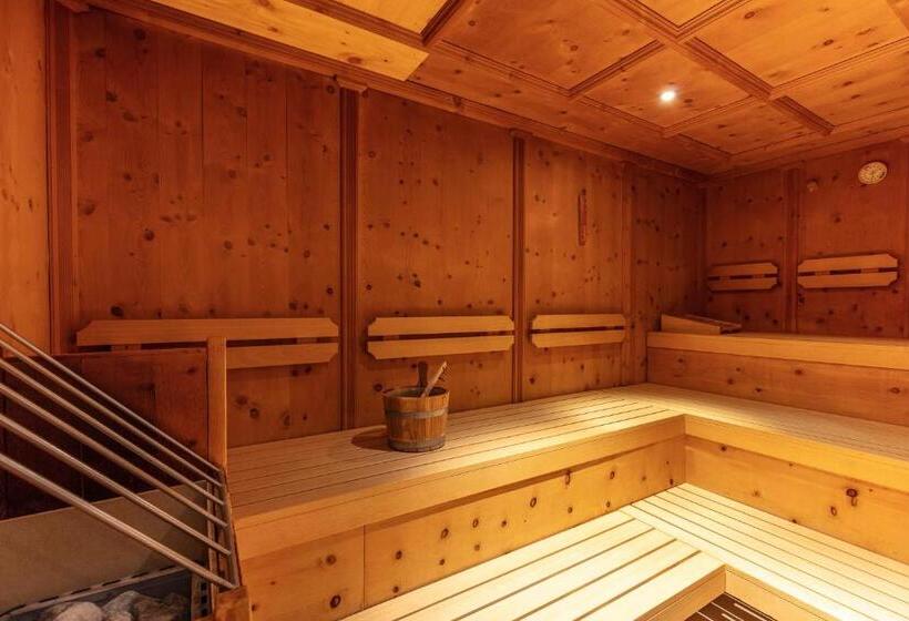 فندق Bellaval Scuol