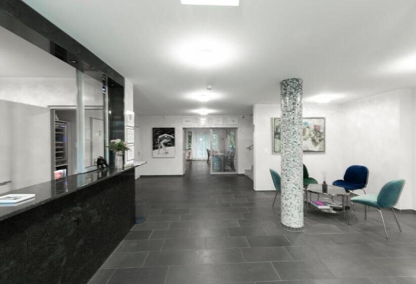 ホテル Birsighof Basel City Center