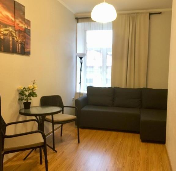 فندق Central Inn