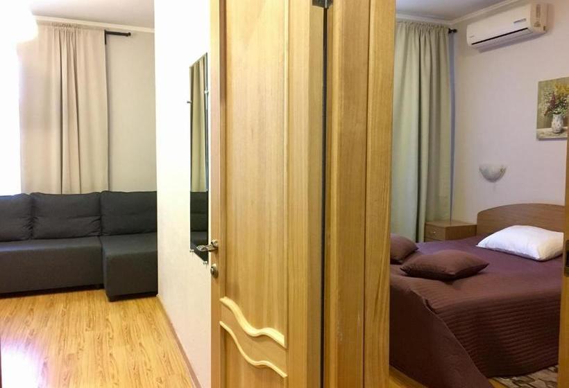 فندق Central Inn